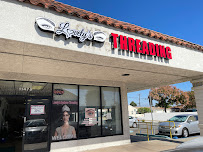 Lovely’s Eyebrow Threading