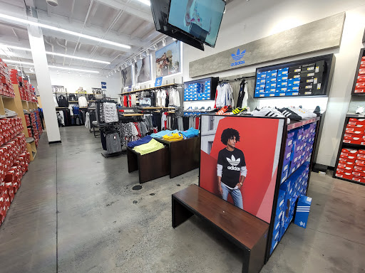 Shoe Store «WSS», reviews and photos, 460 San Fernando Mission Blvd, San Fernando, CA 91340, USA