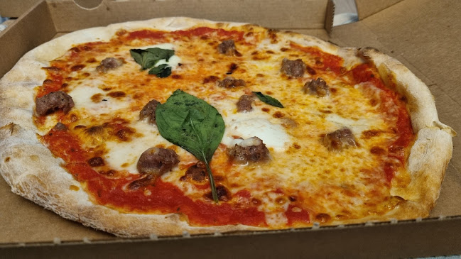 Che Cosa Woodfired Pizza & Traditional Italian Food - London