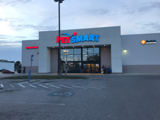 Pet Supply Store «PetSmart», reviews and photos, 849 E 23rd St, Panama City, FL 32405, USA
