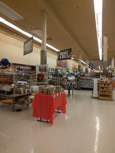 Grocery Store «Stop & Shop», reviews and photos, 31-06 Farrington St, Flushing, NY 11354, USA