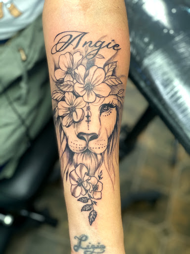 Explore mens tattoo sleeve ideas black and grey, creative tattoo ideas in York, available at Melvin Flow Tattoo Studio