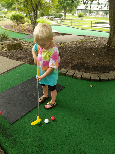 Golf Club «Downview Sports Center», reviews and photos, 1617 Bailey Rd, Cuyahoga Falls, OH 44221, USA