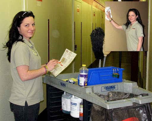 RV Storage Facility «U-Haul Moving & Storage at Downtown Main St», reviews and photos, 1117 E Main St, Grand Prairie, TX 75050, USA