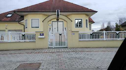 Salon Maria In Haringsee