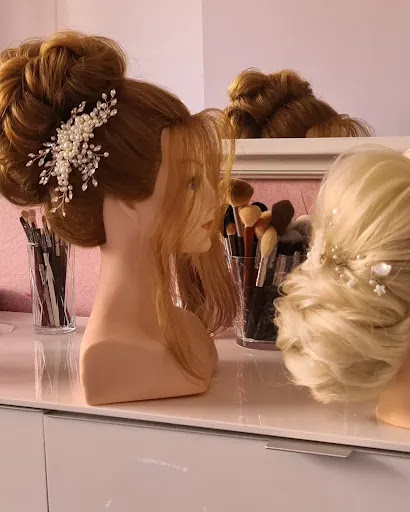 Peluquería Estética Emily Style en Cuenca, Cuenca