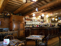 Atmosphère du Restaurant Le Vieux Café à Uzès - n°13