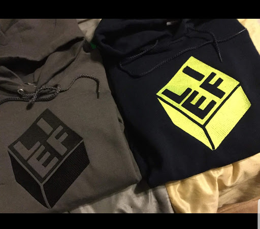 Airbrushing Service «Midwest Ink Airbrushing & Custom T-shirt Screen Print Shop», reviews and photos, 4733 S Ashland Ave, Chicago, IL 60609, USA