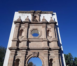 Plaza de los Tres Pueblos photo