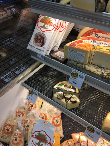 Supermarket «Hy-Vee», reviews and photos, 9400 E 350 Highway, Raytown, MO 64133, USA