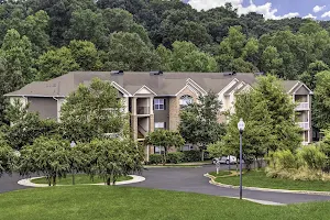 The Estates At The Legends, Luxury Apartments in Hickory, NC image
