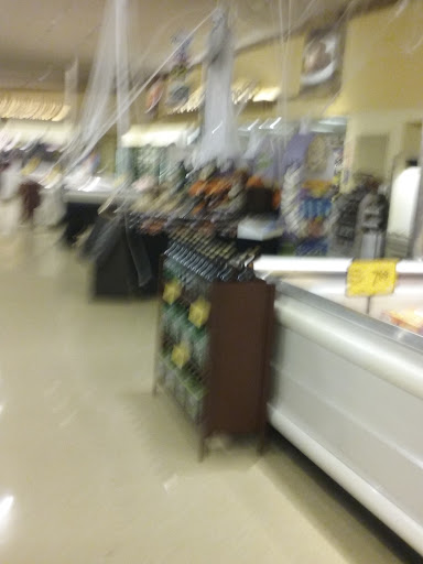 Grocery Store «Vons», reviews and photos, 8201 Topanga Canyon Blvd, Canoga Park, CA 91304, USA