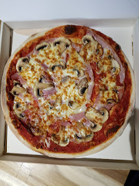 Plats et boissons du Pizzas à emporter H24 BOX Les Rousses - n°9