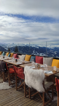 Atmosphère du L’Arpette Restaurant d'altitude, Bar, Scène musicale aux Arcs à Les Arcs - n°9