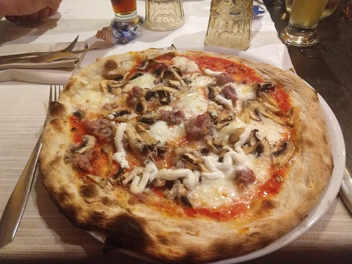 Ristorante La terra degli ulivi in Bolladello-Peveranza, Provincia di Varese