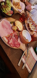 Photo n°31 de Restaurant Cocquempot à Montreuil-sur-Mer ()