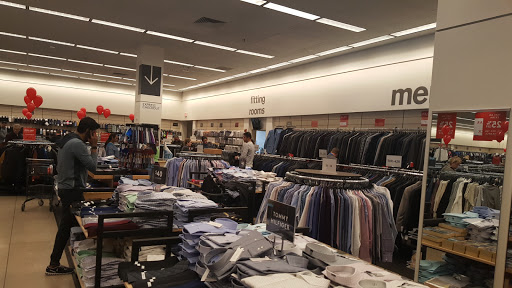 Department Store «Nordstrom Rack The Shops at Oak Brook Place», reviews and photos, 2155 22nd St, Oak Brook, IL 60523, USA