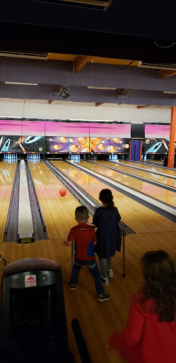 Shopping Mall «Bridle Trails Shopping Center», reviews and photos, 6501-6625 132nd Ave NE, Kirkland, WA 98033, USA