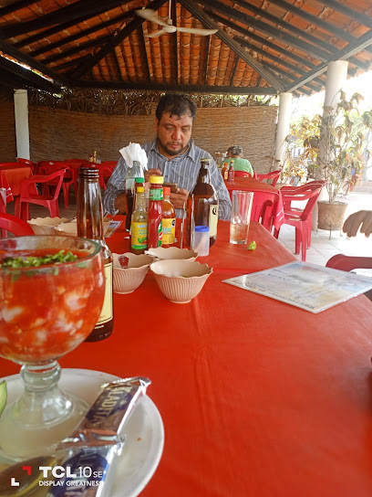 Restaurant El Coyote - Michoacán Cd Altamirano-Huetamo De Núñez, 61970 Mich., Mexico