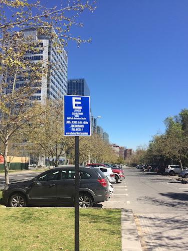 Opiniones de Estacionamiento Parque Araucano (por Pdte Riesco) en Las Condes - Aparcamiento