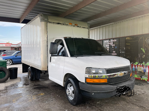 J&V Car Wash & details en Houston