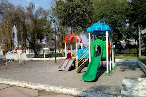 Juán Fernández Albarran Park image