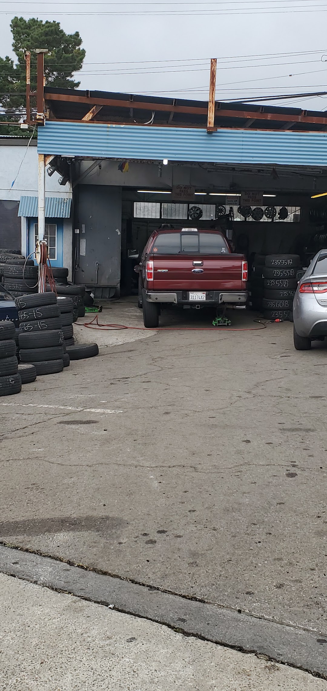 Hillside Tires