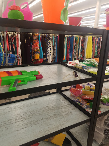 Thrift Store «Sav-Mor Discount», reviews and photos, 1725 W Orangethorpe Ave, Fullerton, CA 92833, USA