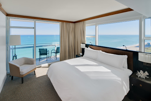 Spa Resort «Carillon Miami Wellness Resort», reviews and photos, 6801 Collins Ave, Miami Beach, FL 33141, USA
