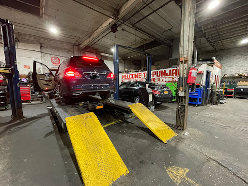 Auto Body Shop «Punjab Auto Repair», reviews and photos, 33-56 21st St, Long Island City, NY 11106, USA