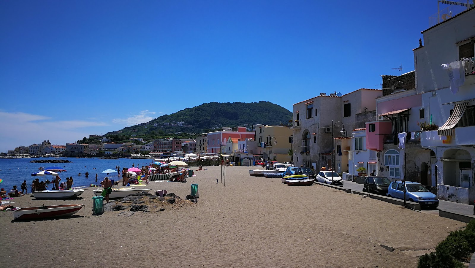 Foto van Spiaggia dei Pescatori met hoog niveau van netheid