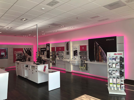 Cell Phone Store «T-Mobile», reviews and photos, 3555 Bridgeport Way W, University Place, WA 98466, USA