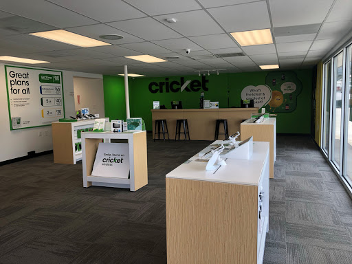 Cell Phone Store «Cricket Wireless Authorized Retailer», reviews and photos, 1344 Asheville Hwy, Hendersonville, NC 28791, USA