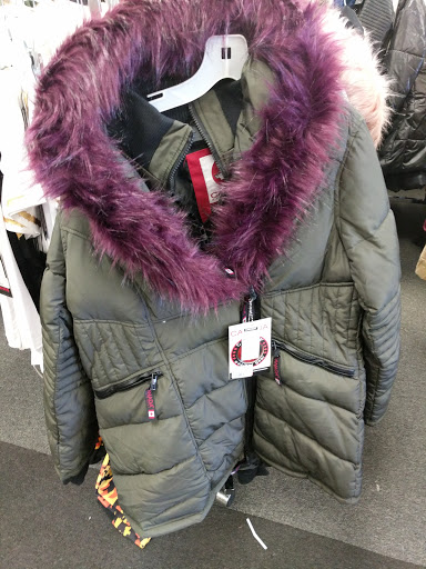 Clothing Store «Citi Trends», reviews and photos, 26250 Eastgate Blvd, Roseville, MI 48066, USA