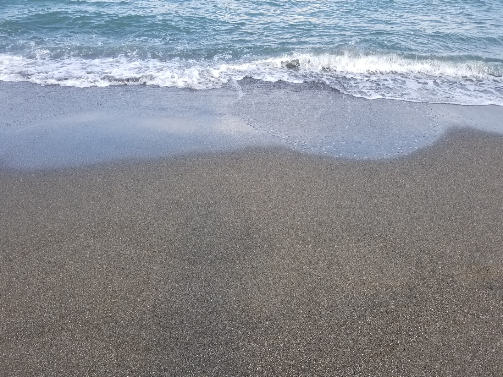 Shekvetili beach'in fotoğrafı kirli temizlik seviyesi ile