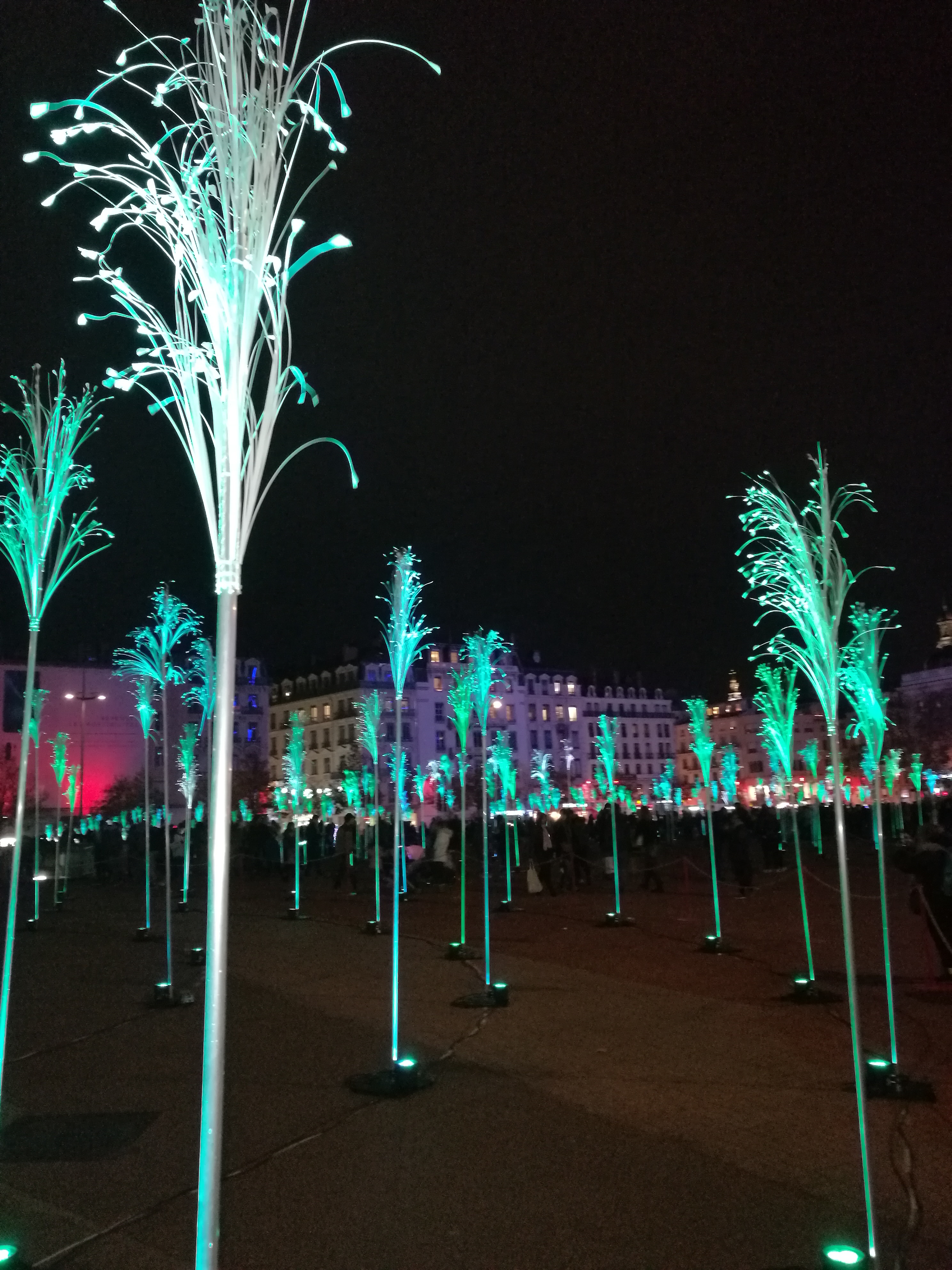 Photo n° 8 de l'avis de Frenchnraughmoobthoj.h fait le 09/12/2019 à 19:02