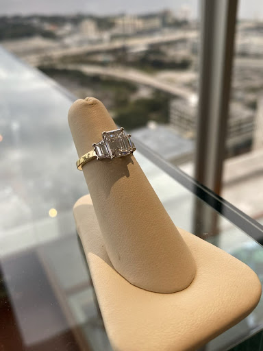 Jewelry Store «Harby Jewelers Inc», reviews and photos, 1301 Riverplace Blvd #2552, Jacksonville, FL 32207, USA