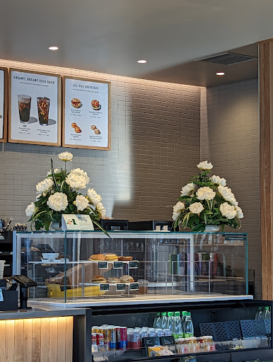 Starbucks, 2021 KY-192, London, KY 40741, USA, 