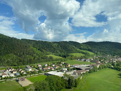 Parkplatz à Monestier-de-Clermont