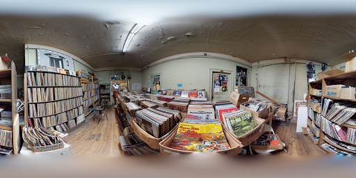 Comic Book Store «Bizarro-Wuxtry Comics, Toys, & Stuff», reviews and photos, 225 College Ave, Athens, GA 30601, USA