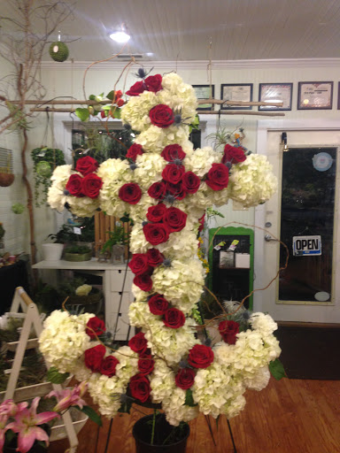 Florist «Wild By Nature», reviews and photos, 411 N Howe St, Southport, NC 28461, USA