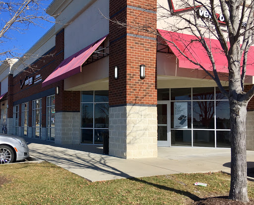 Cell Phone Store «Verizon Authorized Retailer - A Wireless», reviews and photos, 7029 Forest Hill Ave, Richmond, VA 23225, USA