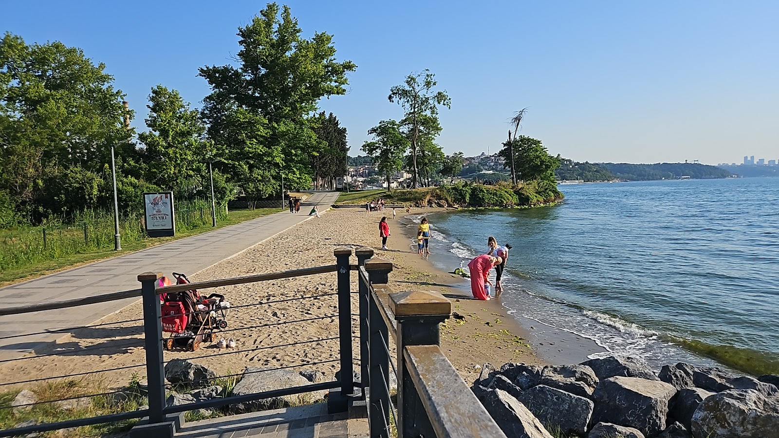 Foto von Beykoz Sahili Beach mit sehr sauber Sauberkeitsgrad