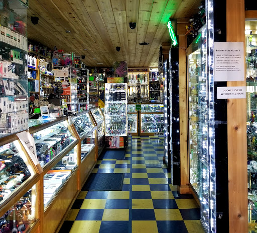 Glass Shop «WHELANS GLASS GALLERY, VAPOR, CIGAR, GIFT & SMOKE SHOP», reviews and photos, 2486 Bancroft Way, Berkeley, CA 94704, USA