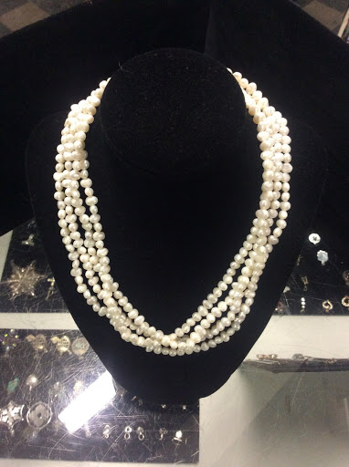 Jeweler «Golden Island Jewelry & Pawn», reviews and photos, 23524 Van Dyke, Warren, MI 48089, USA
