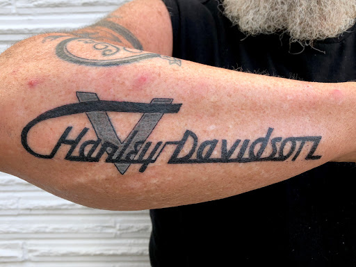 Tattoo Shop «PermaGrafix Tattoo», reviews and photos, 2217 Santiam Hwy SE, Albany, OR 97322, USA