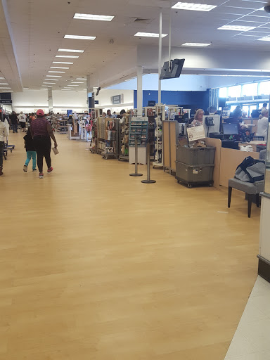 Department Store «Marshalls», reviews and photos, 425 Ernest W Barrett Pkwy NW, Kennesaw, GA 30144, USA