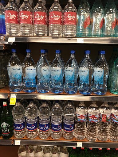 Grocery Store «Whole Foods Market», reviews and photos, 18700 Ventura Blvd #190, Tarzana, CA 91356, USA