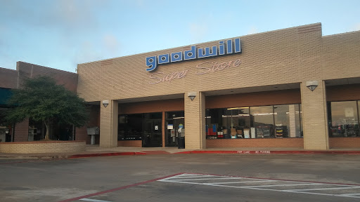 Thrift Store «Goodwill Super Store», reviews and photos