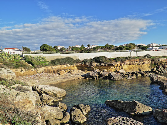 Via Bouganville beach